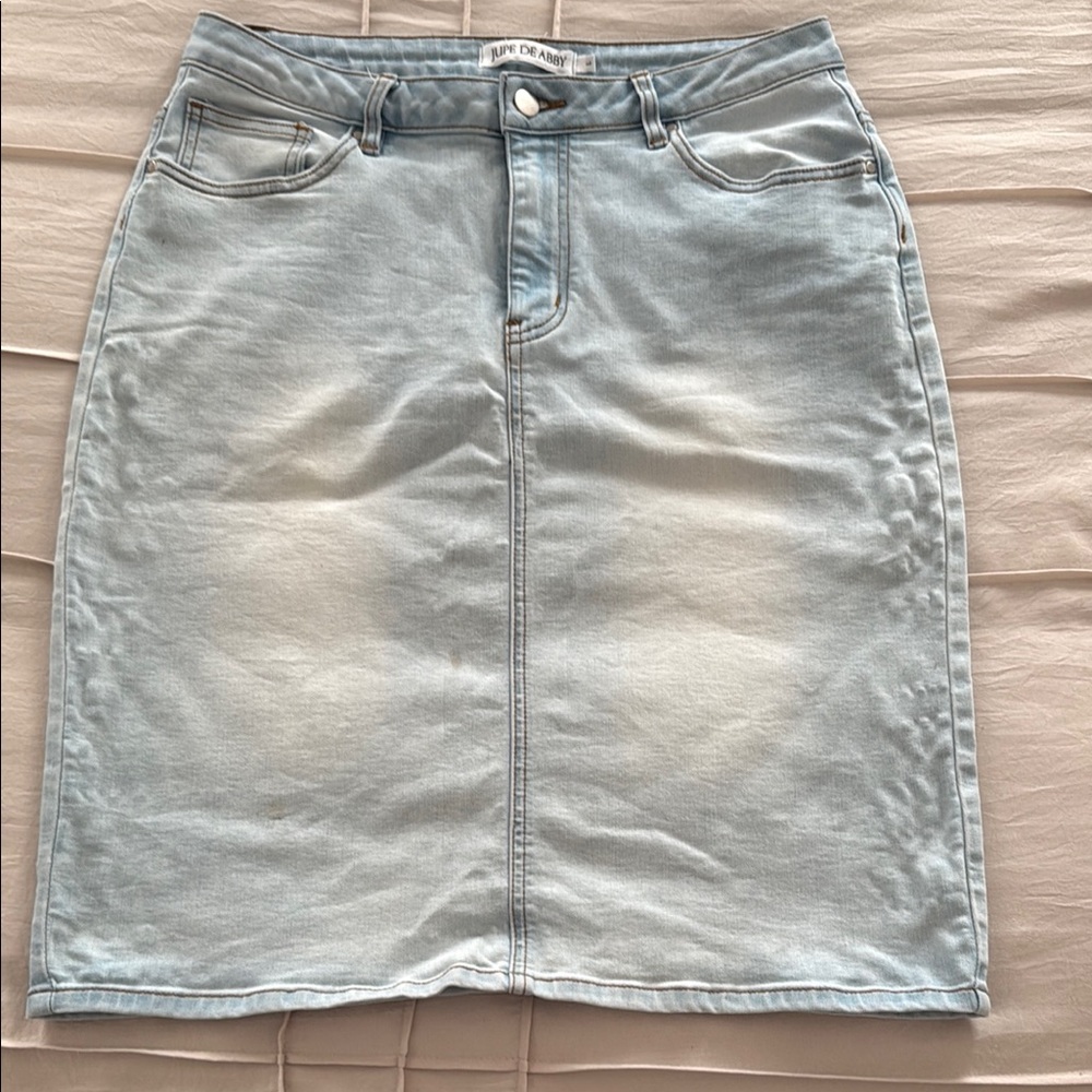 Jupe de Abby, size Large, Light Blue Denim Skirt